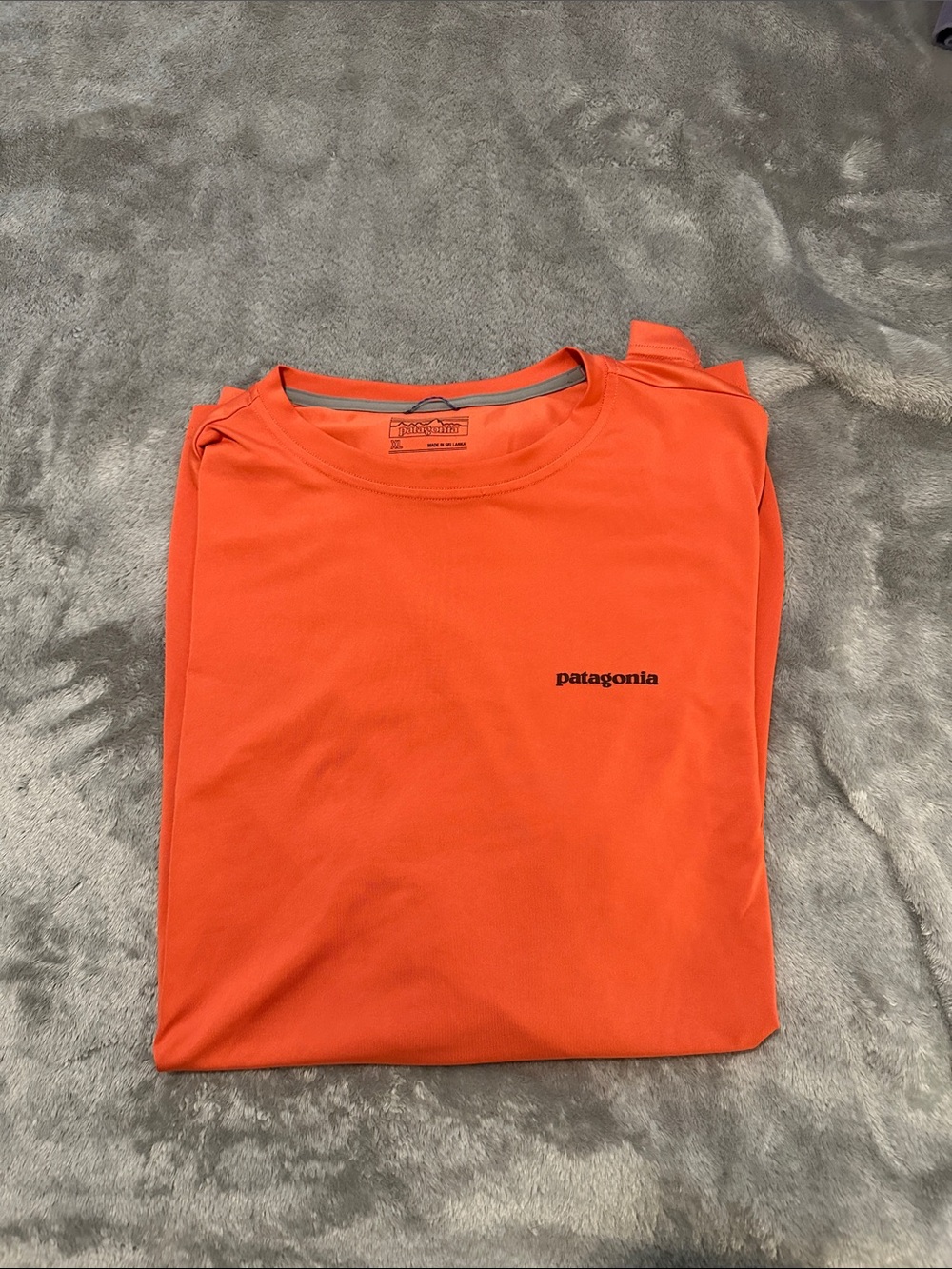 Patagonia Men's Bright Orange Short-Sleeve Logo Tee -Tarpon logo